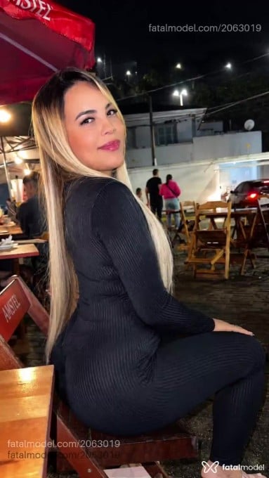 Acompanhante mulher loira (o) de olhos mel em Montes Claros Acompanhante mulher loira (o) de olhos mel em Montes Claros - Mary Nunes