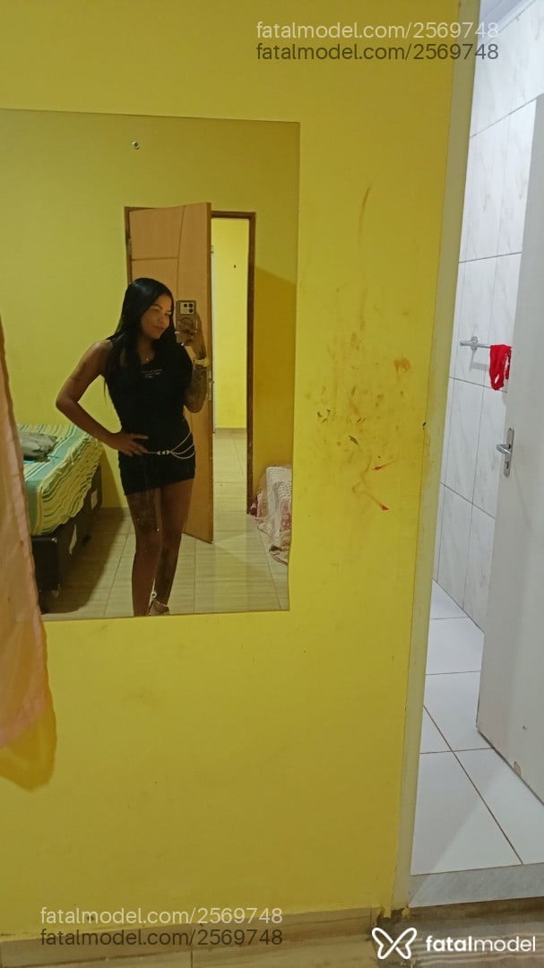 Acompanhante mulher com cabelo castanho de olhos pretos em Confresa Acompanhante mulher com cabelo castanho de olhos pretos em Confresa - Tainara