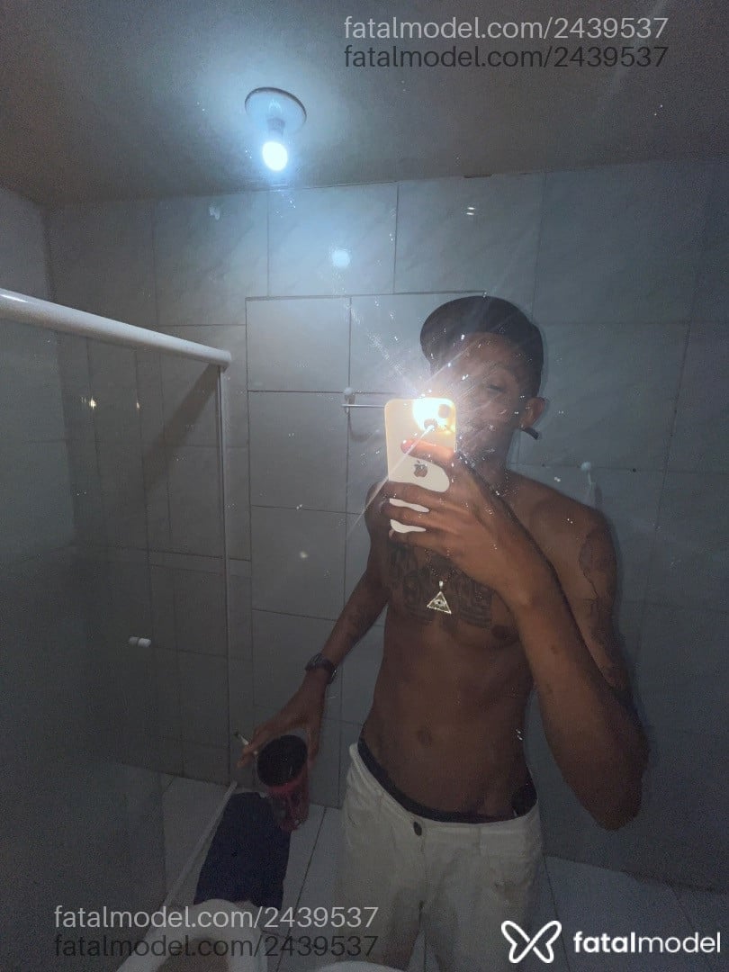 Acompanhante homem morena (o) de olhos pretos - Abravanel