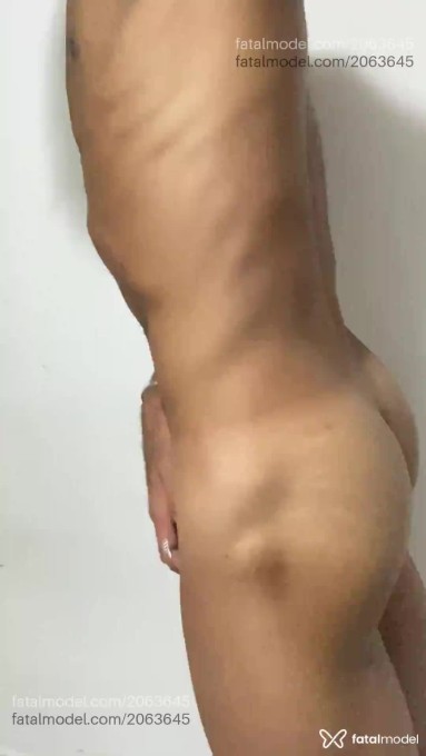 Acompanhante homem morena (o) de olhos pretos em Virtual - Estevan