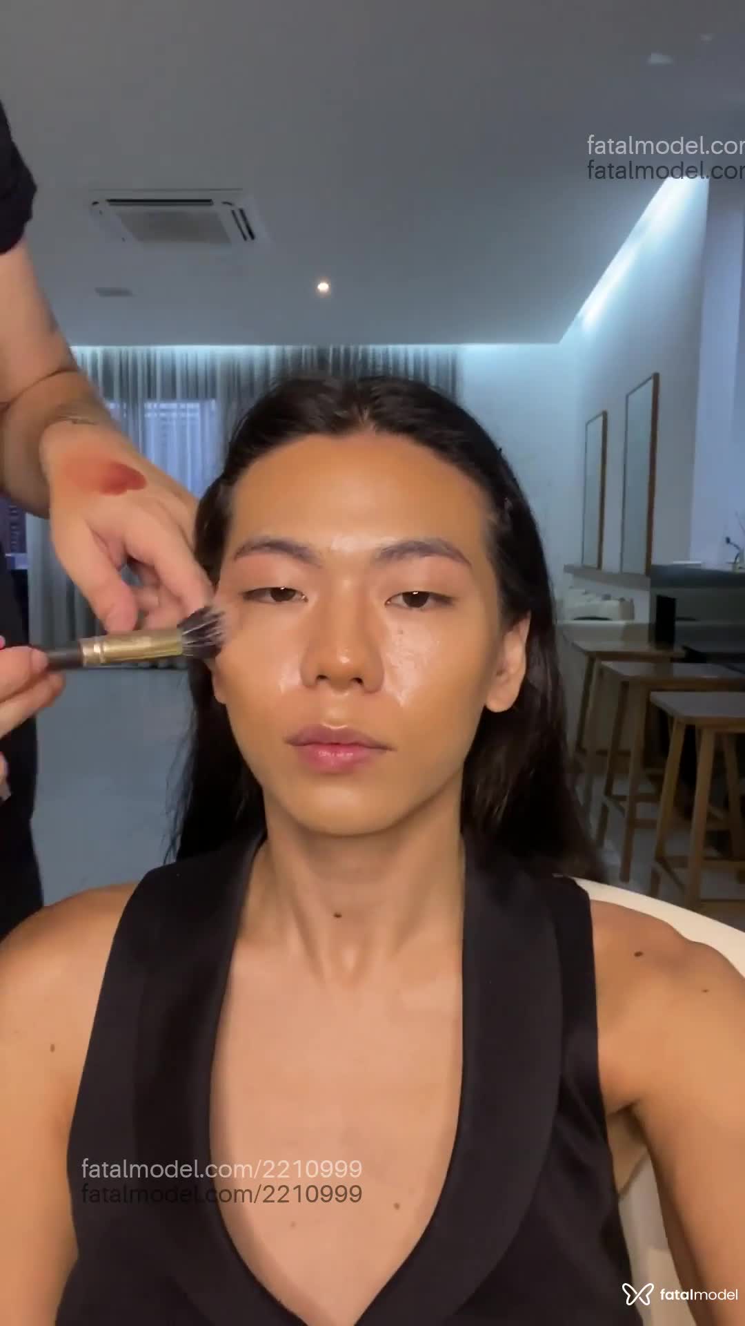 Acompanhante mulher trans morena (o) de olhos pretos - Mayumi Takeshi Acompanhante mulher trans morena (o) de olhos pretos - Mayumi Takeshi