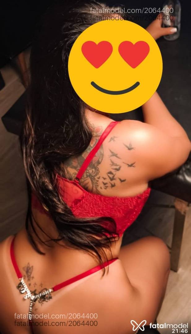 Acompanhante mulher com cabelo castanho de olhos pretos em Videira - Bela