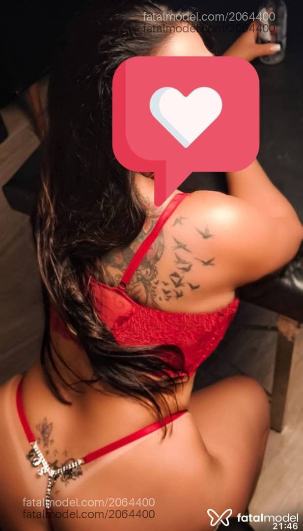 Acompanhante mulher com cabelo castanho de olhos pretos em Videira - Bela