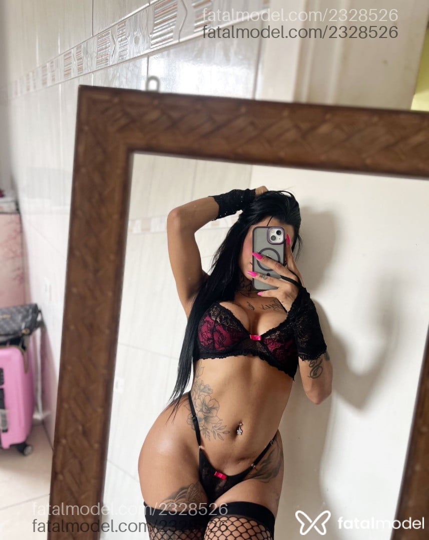 Acompanhante mulher trans morena (o) de olhos castanhos em Barueri Acompanhante mulher trans morena (o) de olhos castanhos em Barueri - Letícia Carolayne