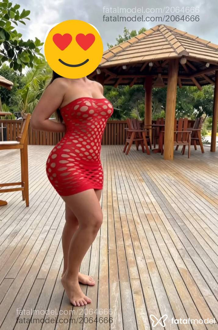 Acompanhante mulher morena (o) de olhos verdes - Aghata Lins