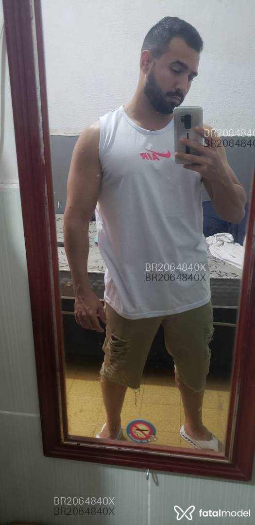 Acompanhante homem morena (o) de olhos castanhos em Virtual - Sinhorelli