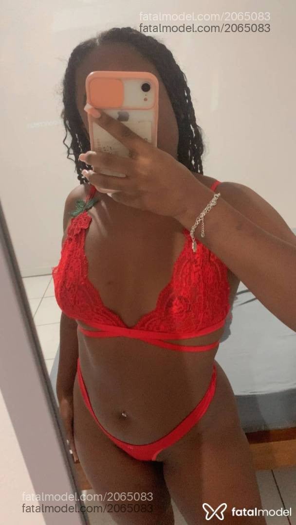 Acompanhante mulher morena (o) de olhos pretos em Barra do Garças - Thiffany Vicky