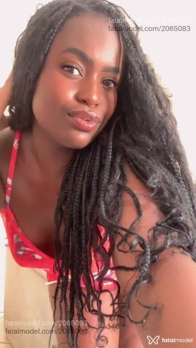 Acompanhante mulher morena (o) de olhos pretos em Araguaína Acompanhante mulher morena (o) de olhos pretos em Araguaína - Thiffany Vicky