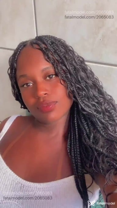 Acompanhante mulher morena (o) de olhos pretos em Araguaína Acompanhante mulher morena (o) de olhos pretos em Araguaína - Thiffany Vicky