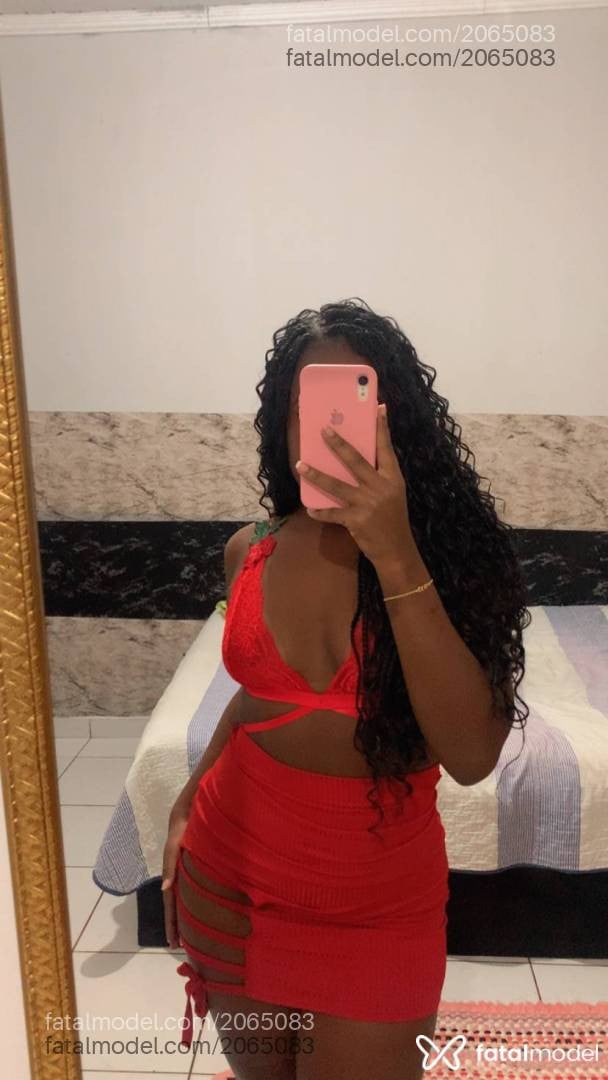 Acompanhante mulher morena (o) de olhos pretos em Catalão - Thiffany Vicky