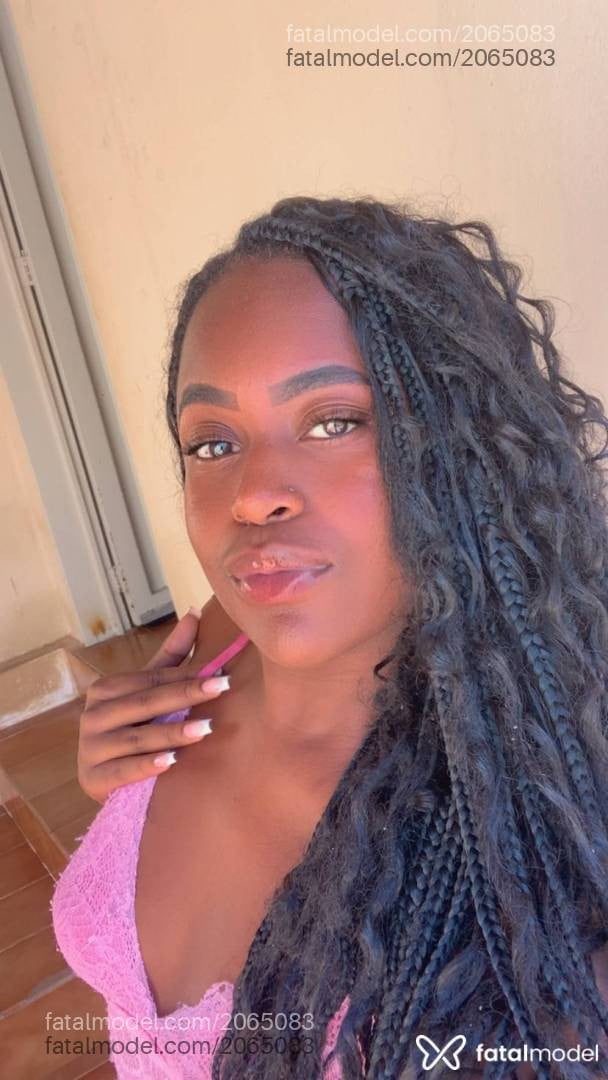 Acompanhante mulher morena (o) de olhos pretos em Araguaína - Thiffany Vicky