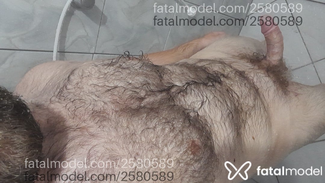 Acompanhante homem loira (o) de olhos verdes em Curitiba Acompanhante homem loira (o) de olhos verdes em Curitiba - Lior West