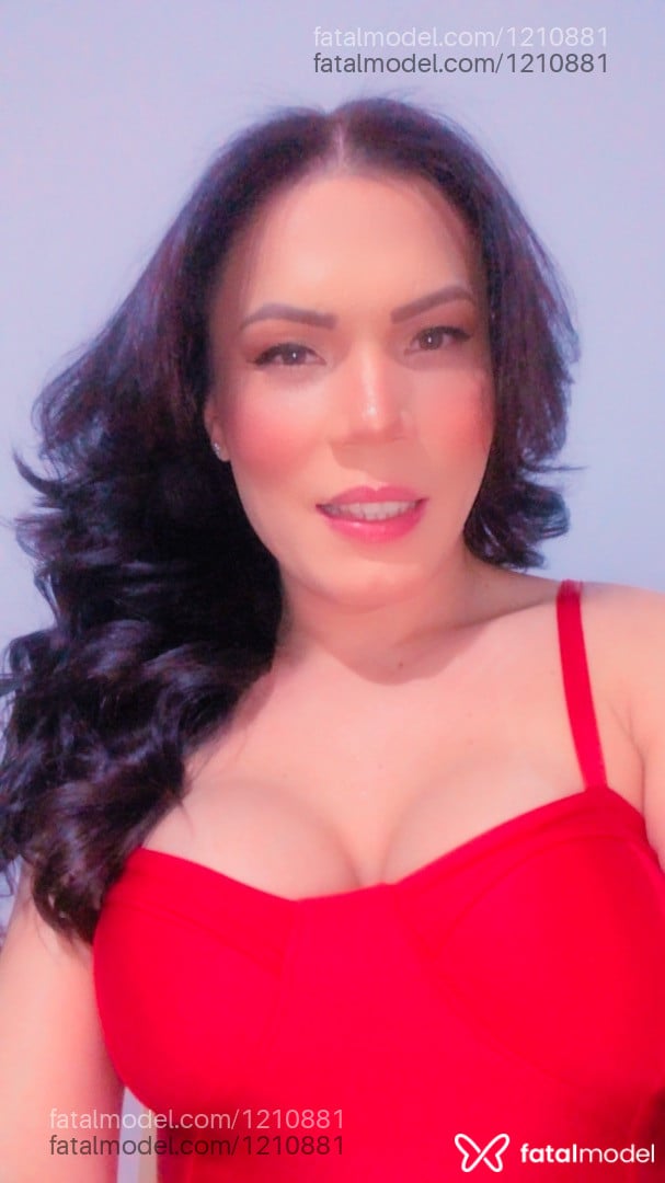 Acompanhante travesti com cabelo castanho de olhos mel em Natal - eduarda