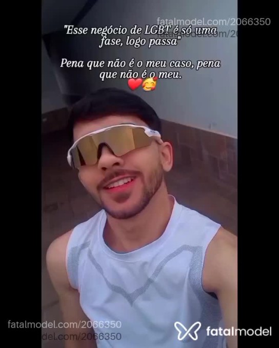 Acompanhante homem com cabelo castanho de olhos castanhos em Virtual - Felipe Cruz