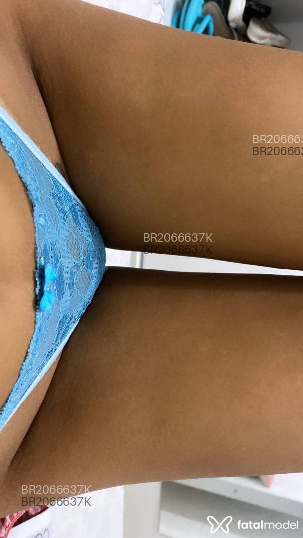 Acompanhante mulher morena (o) de olhos castanhos em Lavras Acompanhante mulher morena (o) de olhos castanhos em Lavras - Bia Lopes