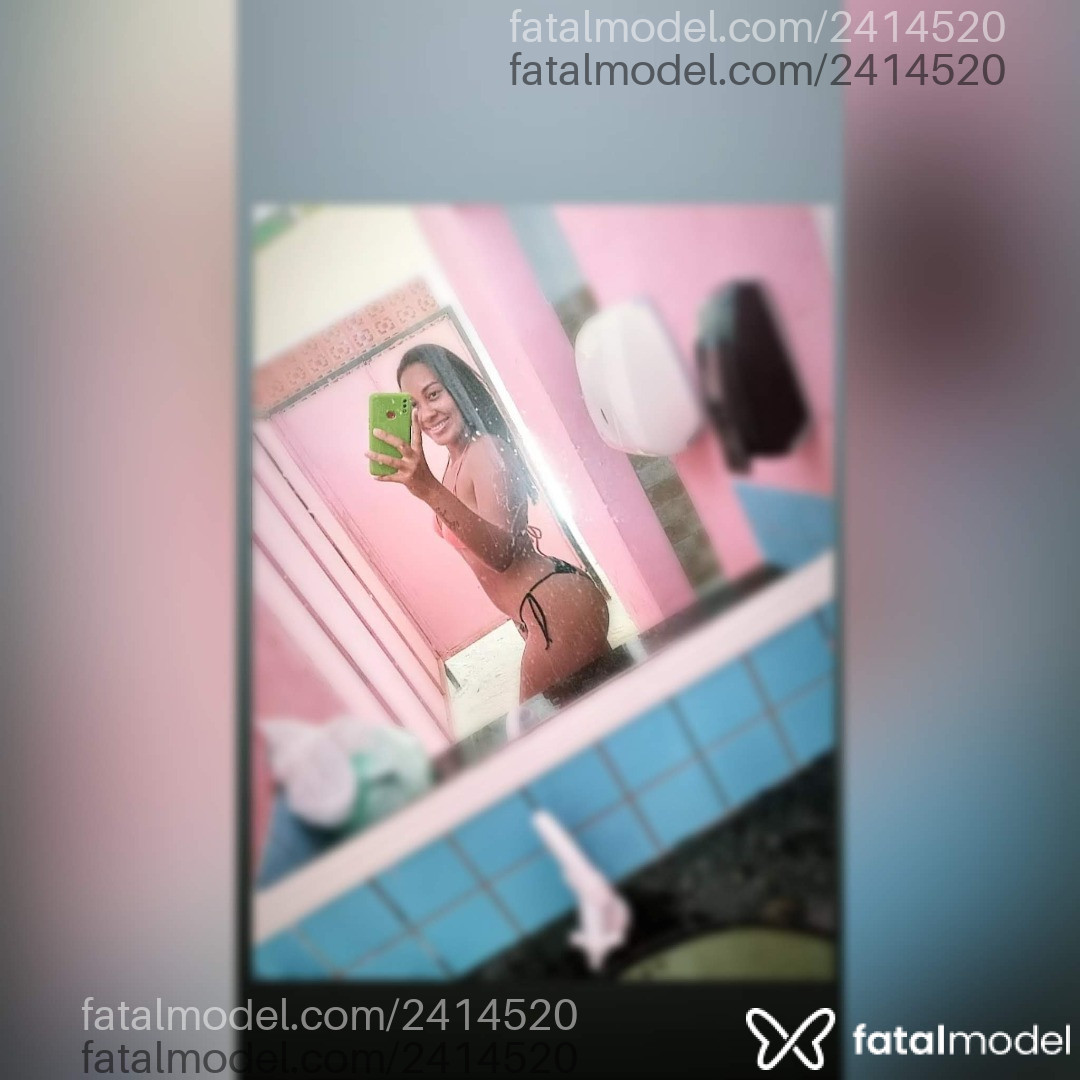 Acompanhante mulher com cabelo castanho de olhos pretos em Virtual Acompanhante mulher com cabelo castanho de olhos pretos em Virtual - Raay Mendes