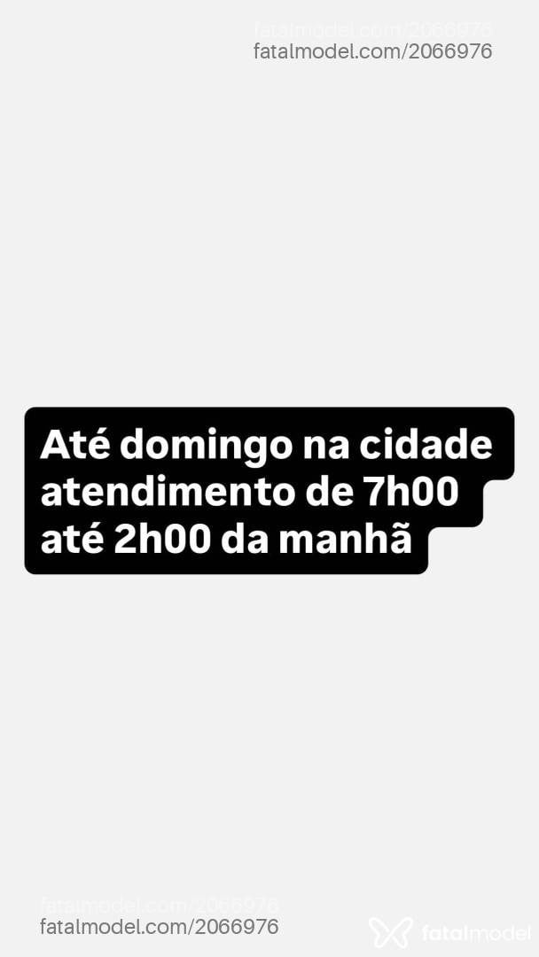 Acompanhante mulher com cabelo castanho de olhos castanhos - Maryavila