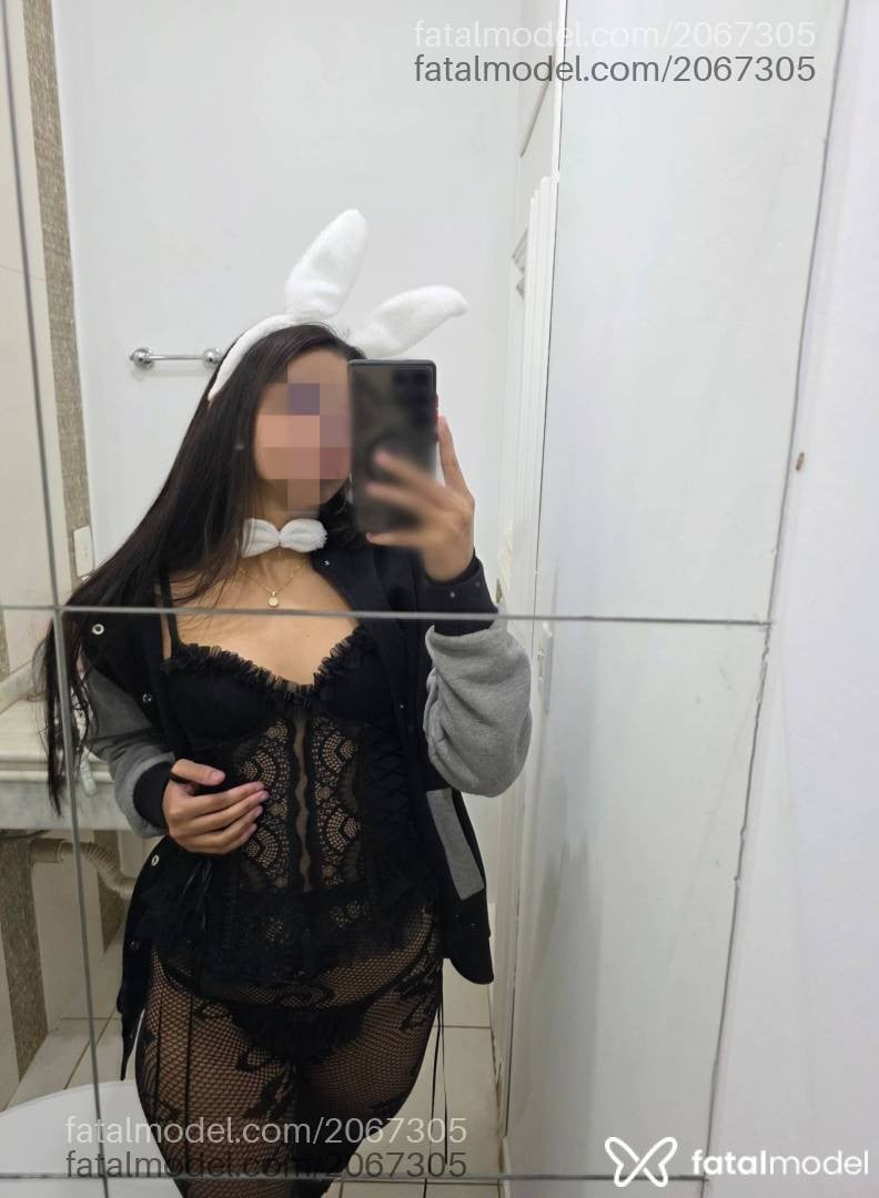 Acompanhante mulher com cabelo castanho de olhos pretos em Cascavel - Natália