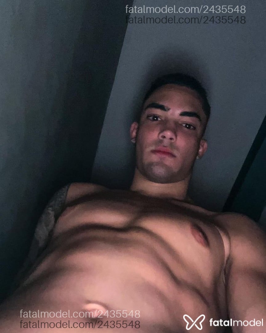 Acompanhante homem morena (o) de olhos castanhos em Rio de Janeiro Acompanhante homem morena (o) de olhos castanhos em Rio de Janeiro - Orlando Hércules