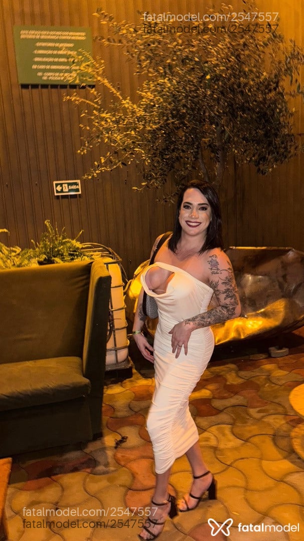 Acompanhante mulher trans com cabelo castanho de olhos pretos em São Paulo - Patricia