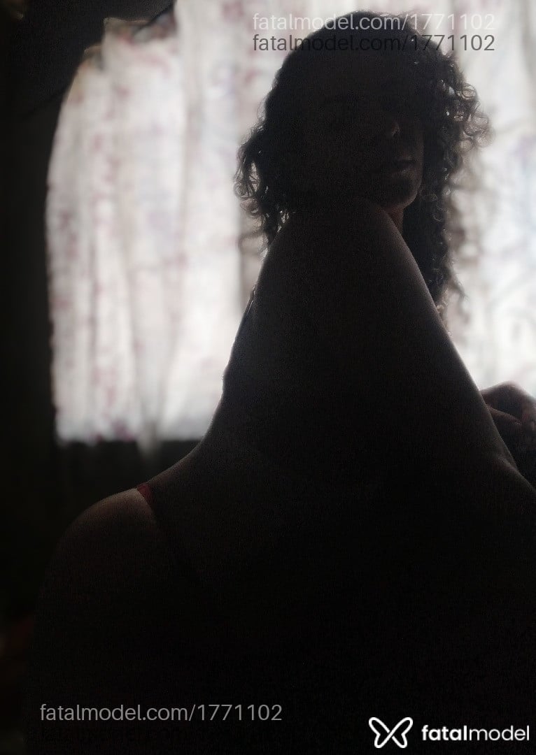 Acompanhante mulher loira (o) de olhos castanhos em Campinas - Lua