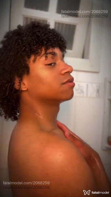 Acompanhante homem morena (o) de olhos pretos em Porto Alegre - Gael Cortez