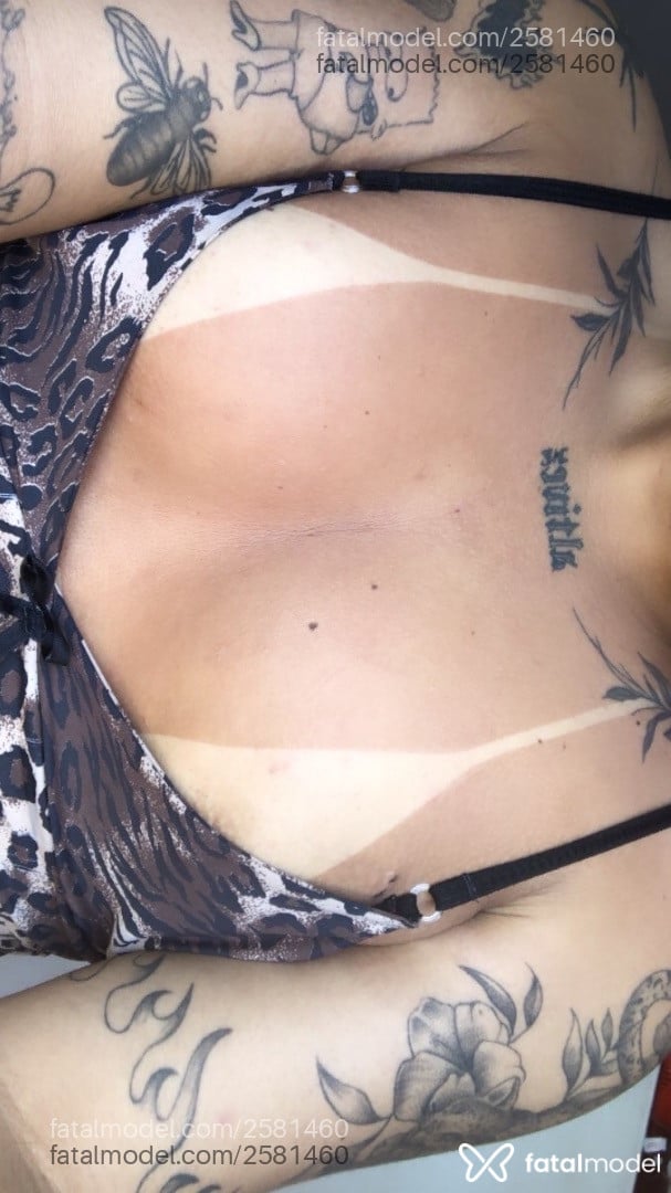 Acompanhante mulher trans loira (o) de olhos castanhos em Queimados - Rafinha