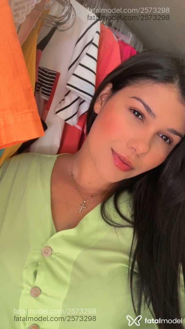 Acompanhante mulher morena (o) de olhos castanhos em Goiânia - Gabriela