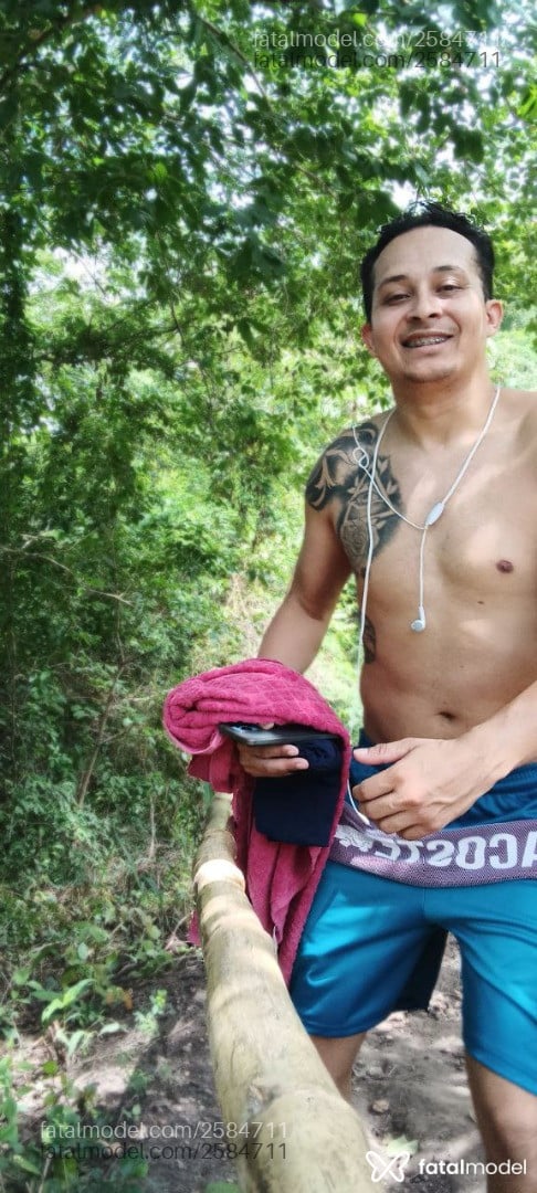 Acompanhante homem morena (o) de olhos castanhos em Fortaleza - Ronald