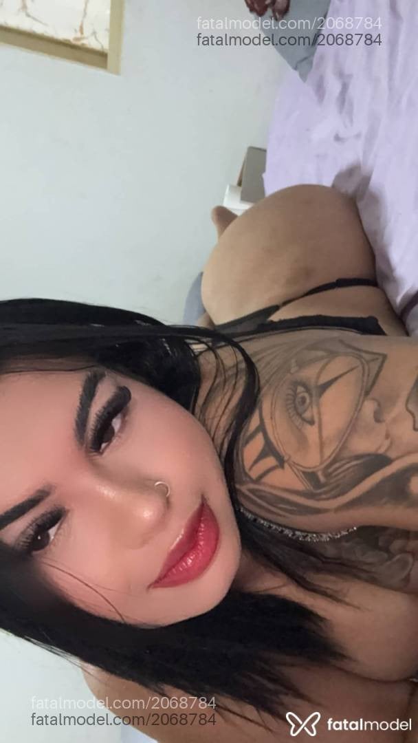 Acompanhante mulher morena (o) de olhos castanhos em Uberaba - Aline