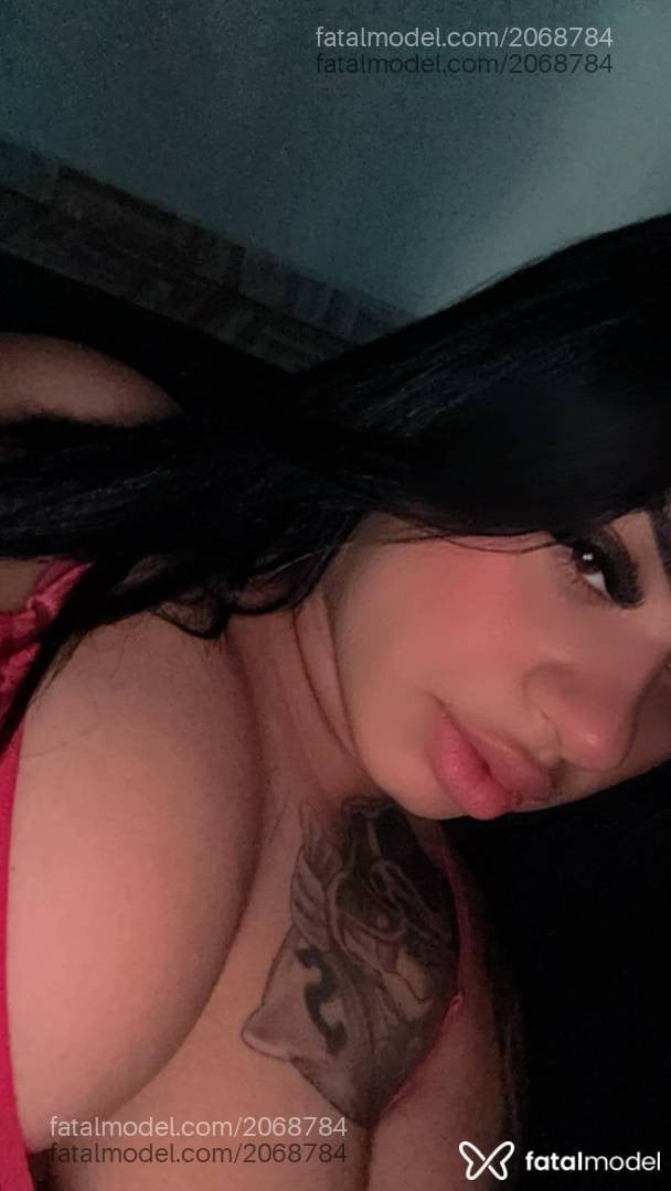 Acompanhante mulher morena (o) de olhos castanhos em Uberaba - Aline