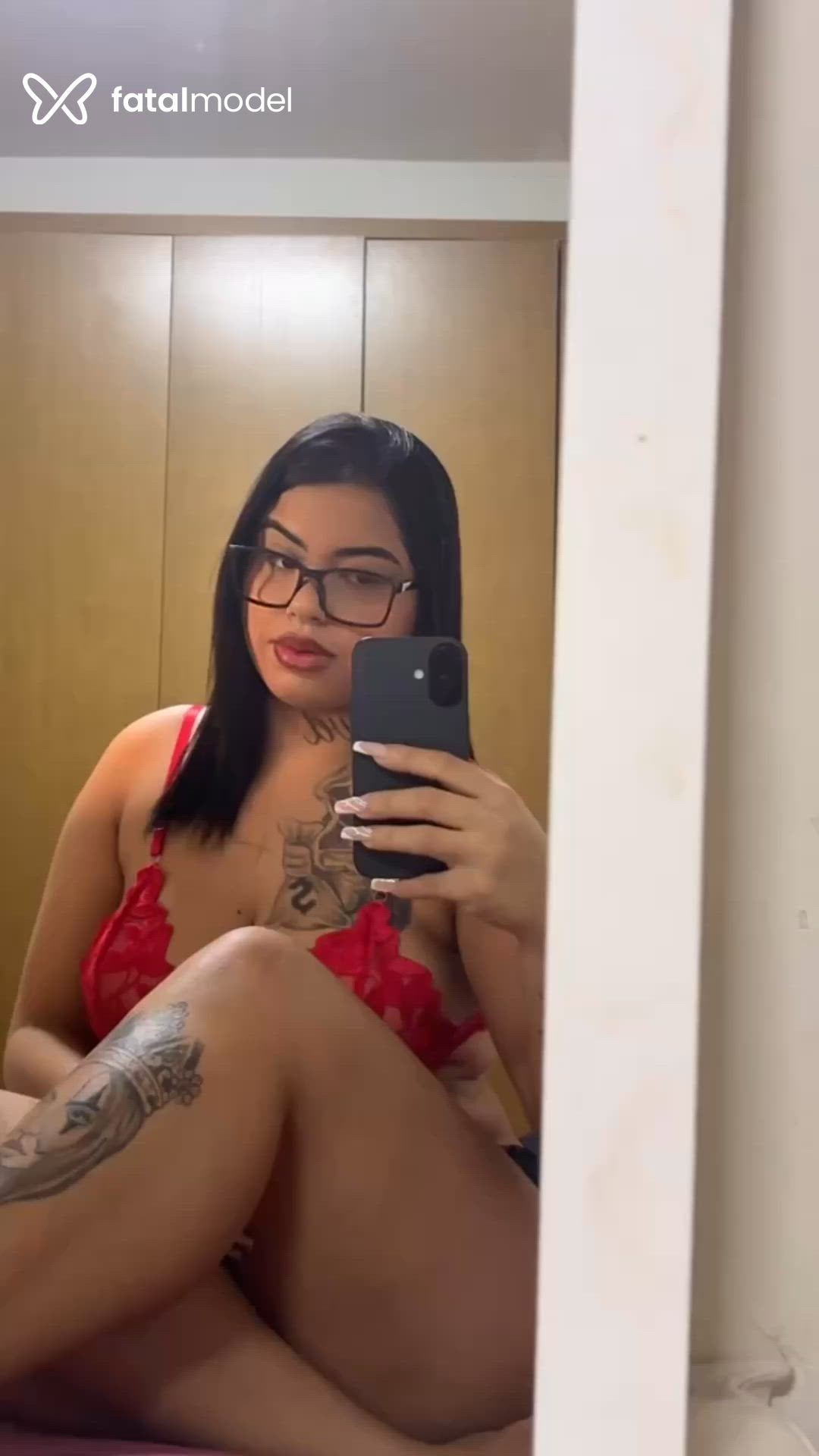 Acompanhante mulher morena (o) de olhos castanhos - Aline Acompanhante mulher morena (o) de olhos castanhos - Aline