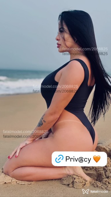 Acompanhante mulher morena (o) de olhos pretos - Nicole Brasil