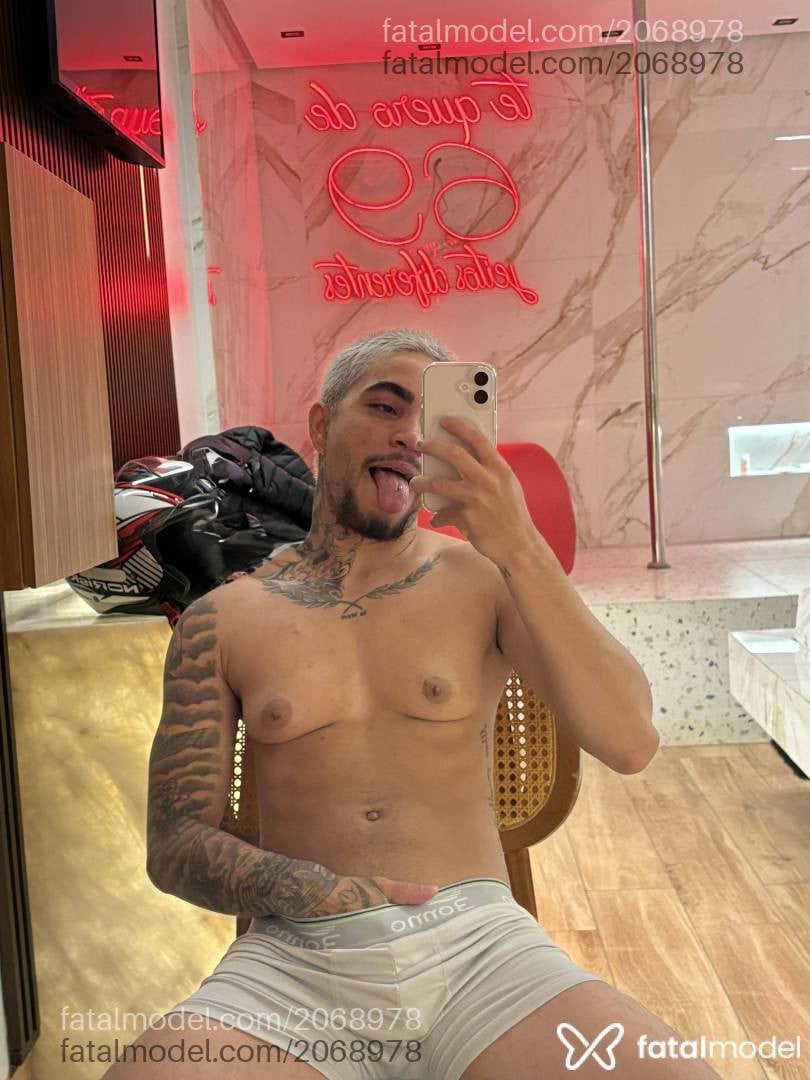 Acompanhante homem trans morena (o) de olhos castanhos em Montes Claros - Rick