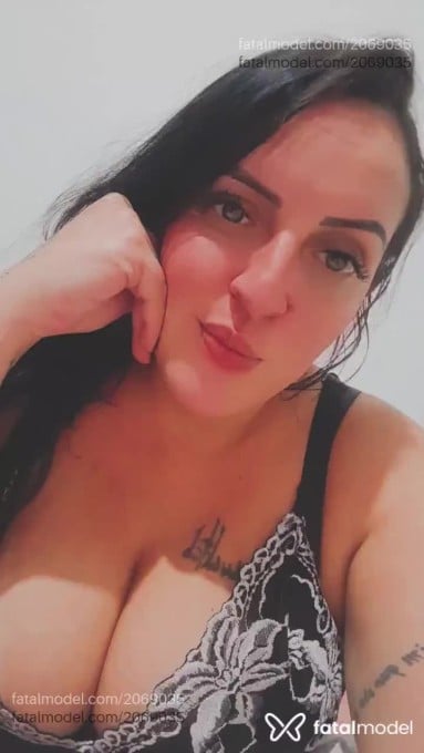 Acompanhante mulher morena (o) de olhos castanhos em Angra dos Reis Acompanhante mulher morena (o) de olhos castanhos em Angra dos Reis - Laura