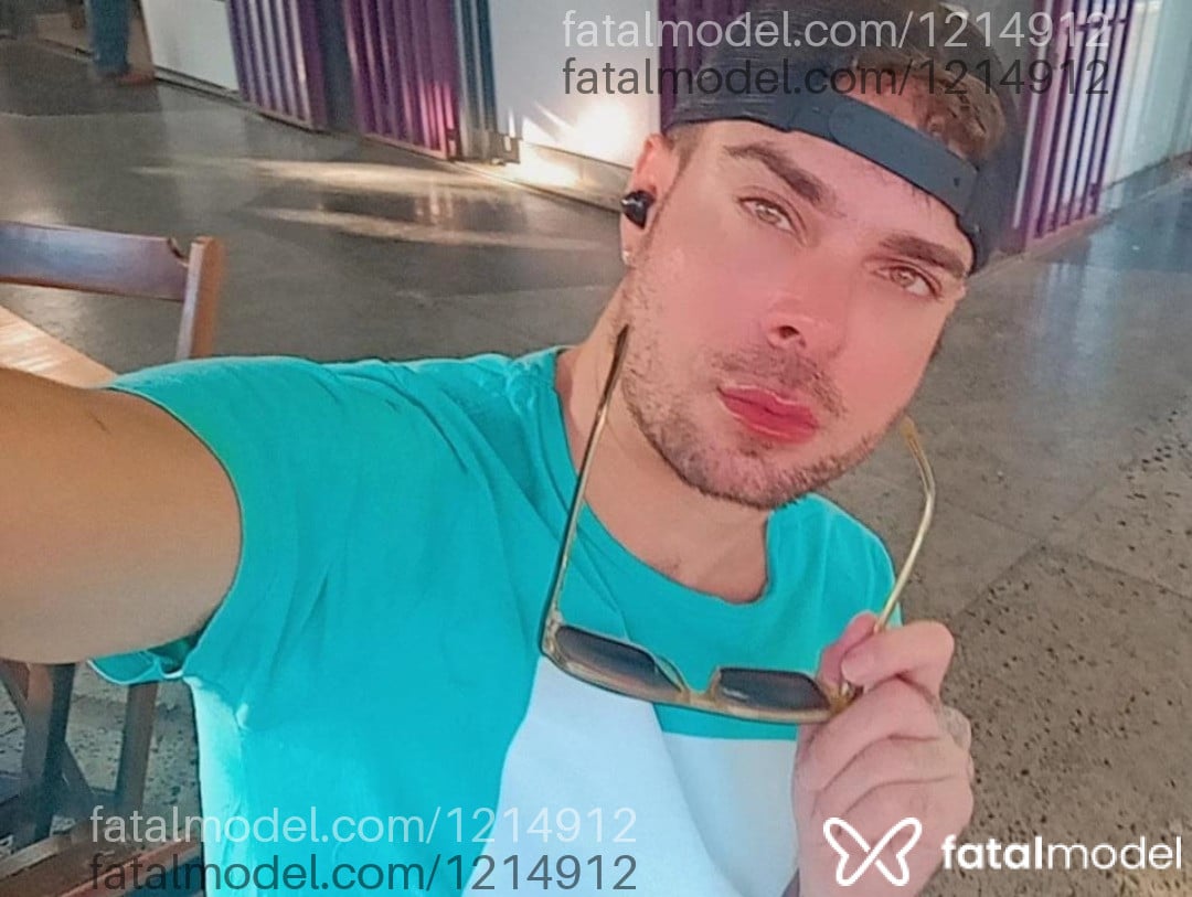 Acompanhante homem loira (o) de olhos verdes em São Paulo - Henrry