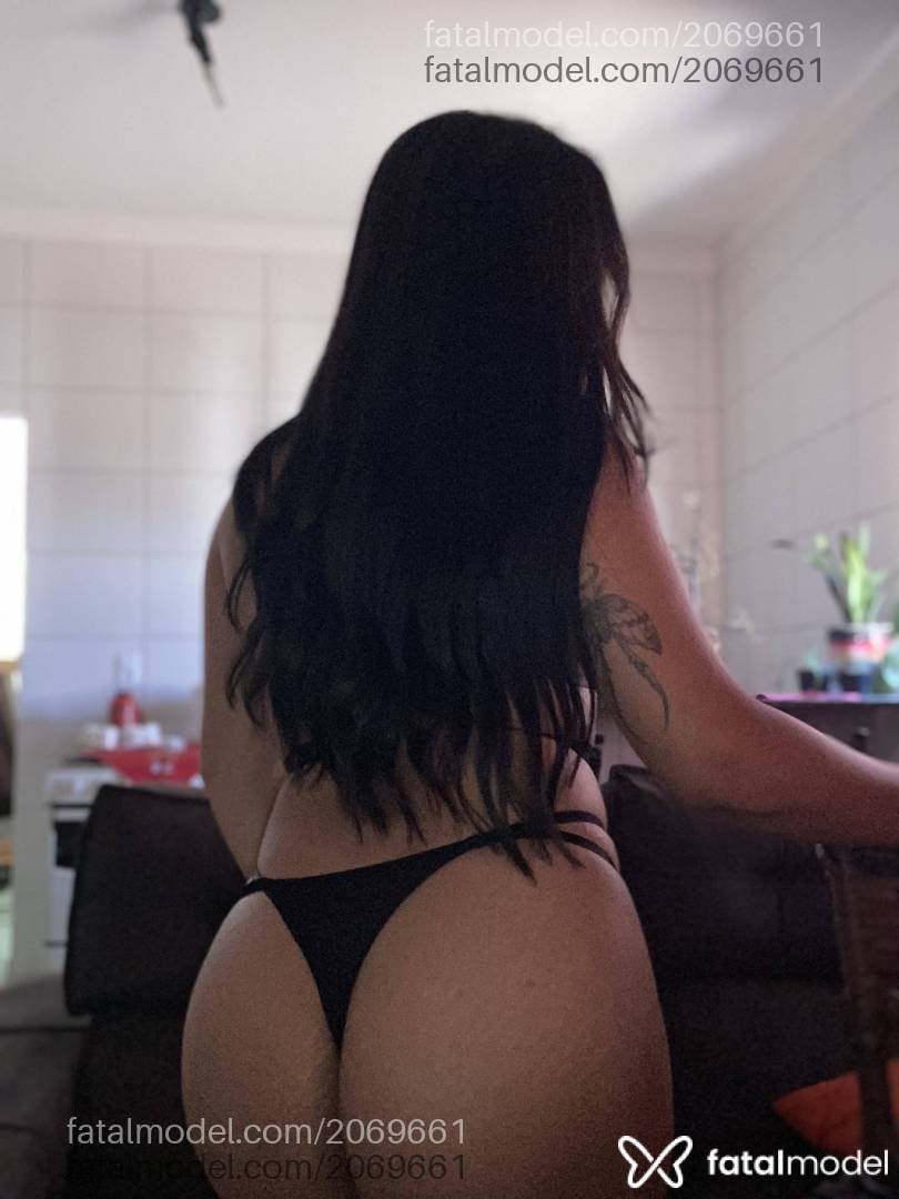 Acompanhante mulher trans morena (o) de olhos castanhos - Júlia Ferreira