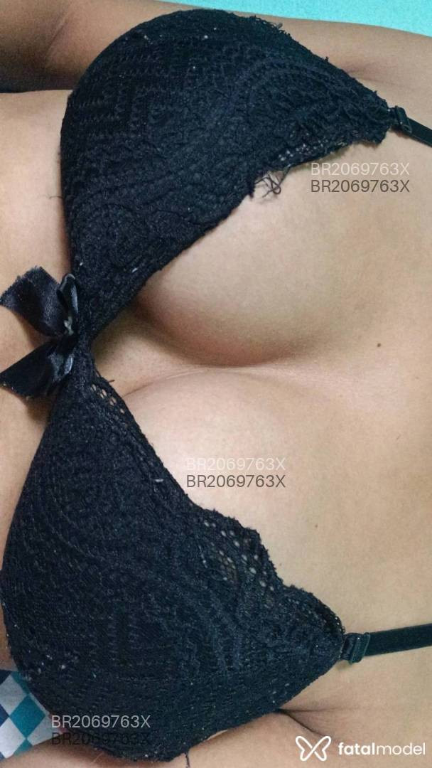 Acompanhante mulher com cabelo castanho de olhos castanhos em Virtual - Laila Carvalho