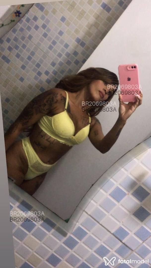 Acompanhante mulher loira (o) de olhos castanhos em Feira de Santana - Bruninha