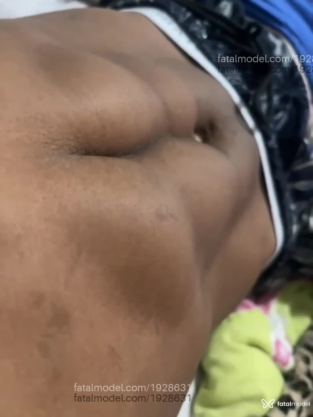 Acompanhante homem morena (o) de olhos pretos em Belo Horizonte - Preto
