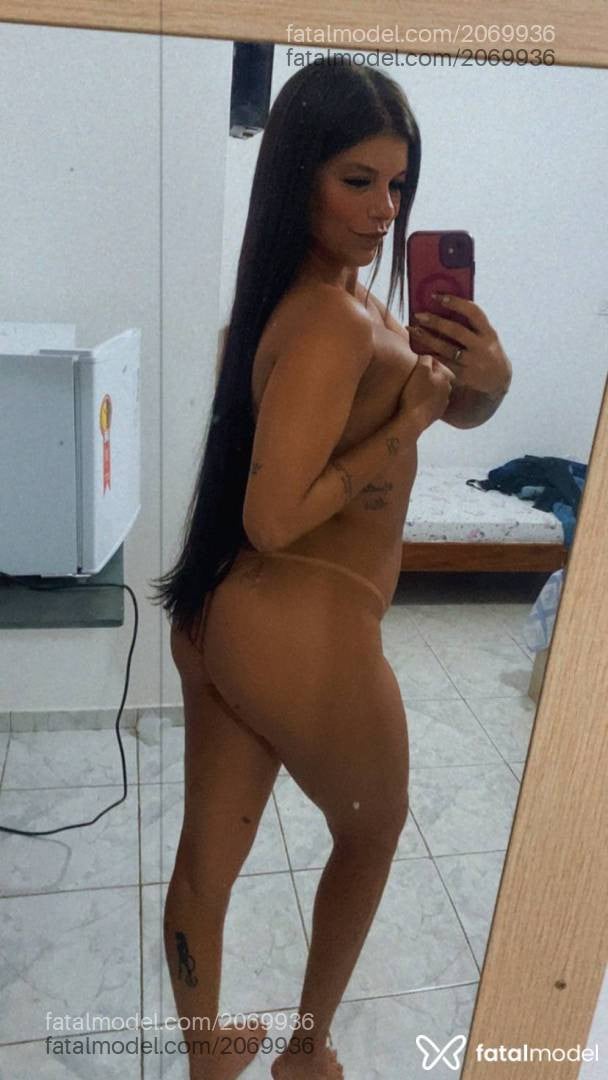 Acompanhante mulher com cabelo castanho de olhos castanhos - Paola Fontenelle