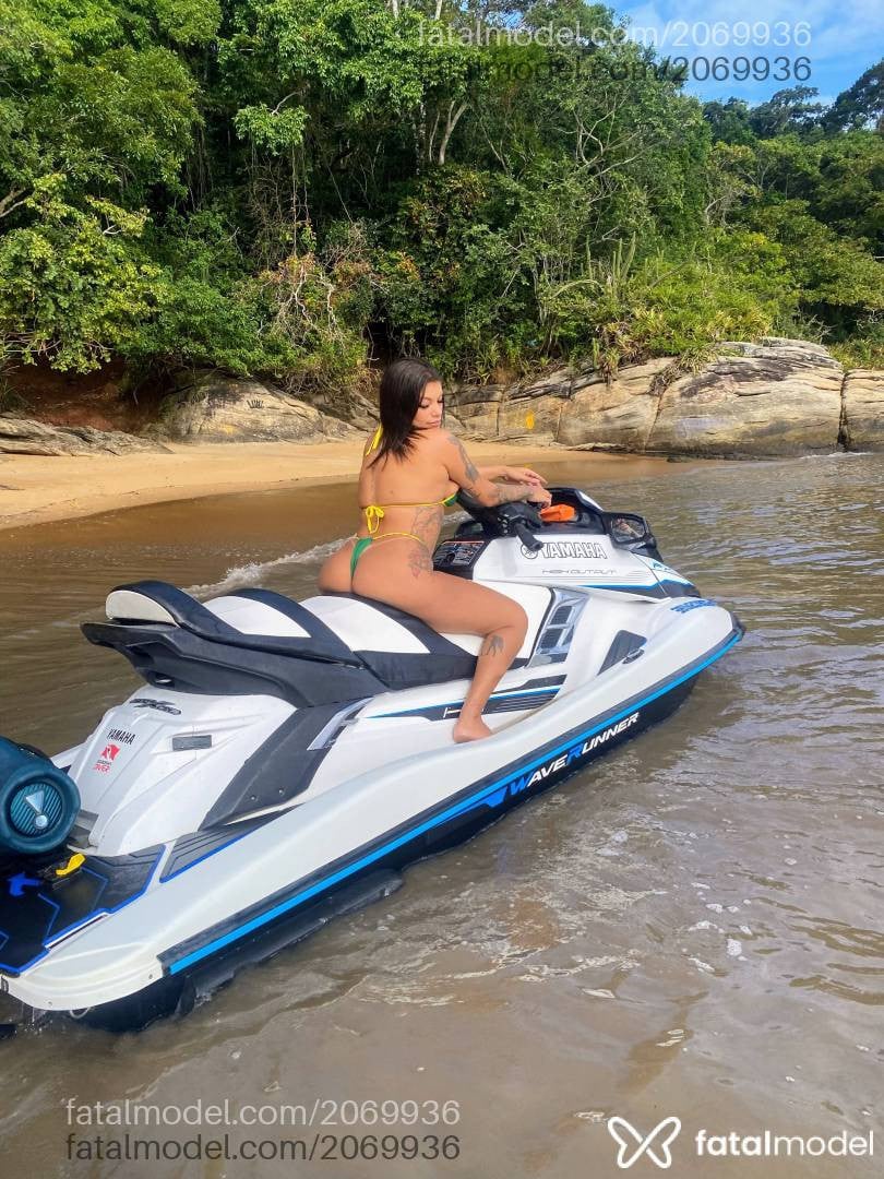 Acompanhante mulher com cabelo castanho de olhos castanhos em Rio das Ostras - Rubi Gomes