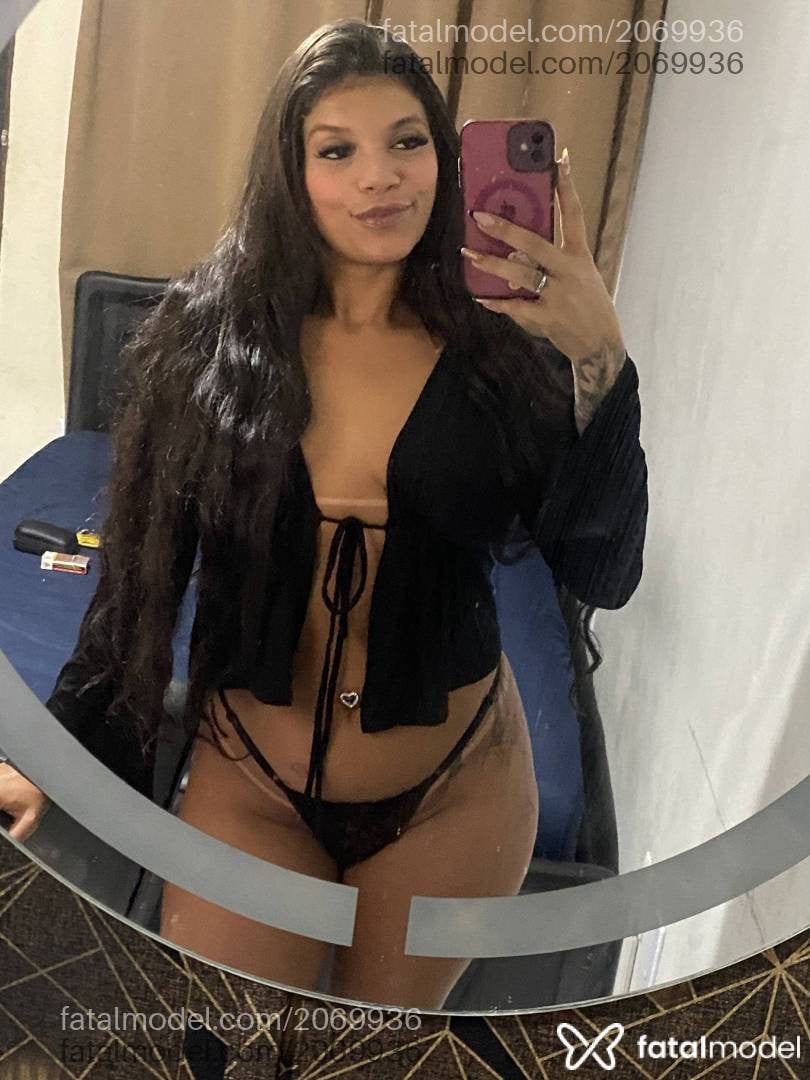 Acompanhante mulher com cabelo castanho de olhos castanhos - Paola Fontenelle