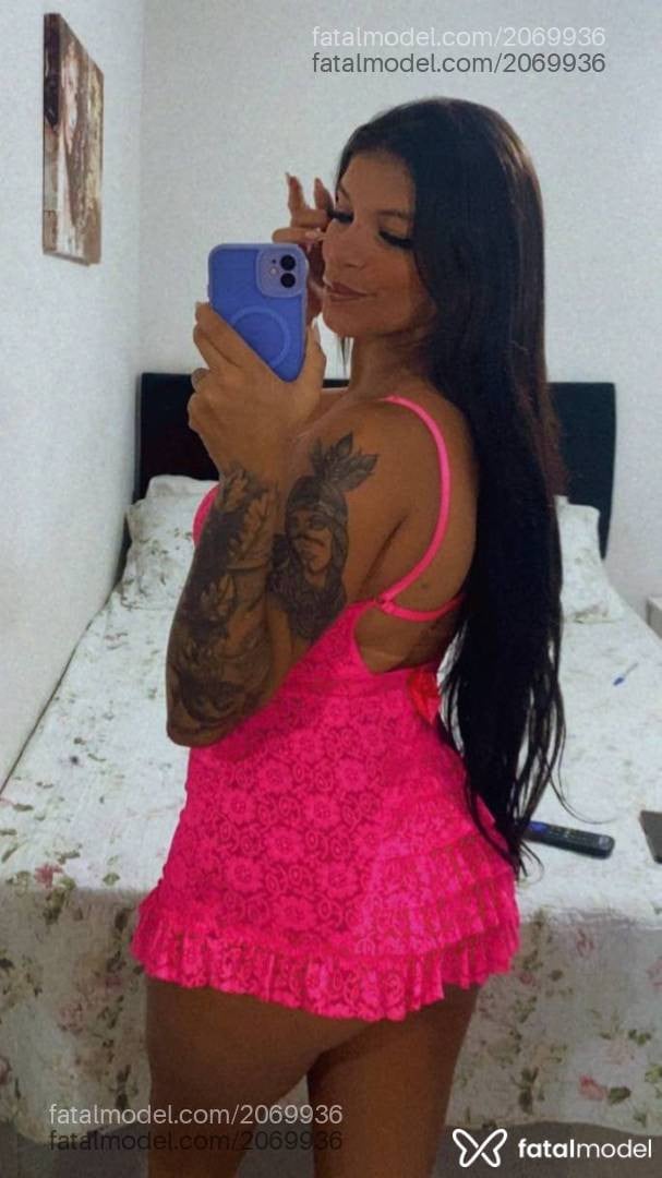 Acompanhante mulher com cabelo castanho de olhos castanhos - Paola Fontenelle