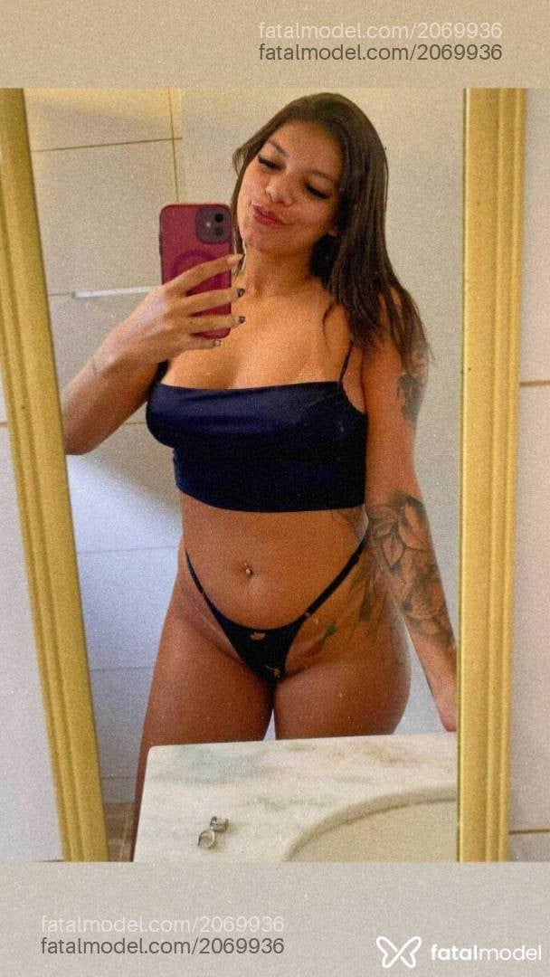 Acompanhante mulher com cabelo castanho de olhos castanhos em Rio das Ostras - Rubi Gomes