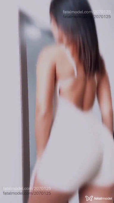 Acompanhante mulher com cabelo castanho de olhos castanhos - Serena Masotti