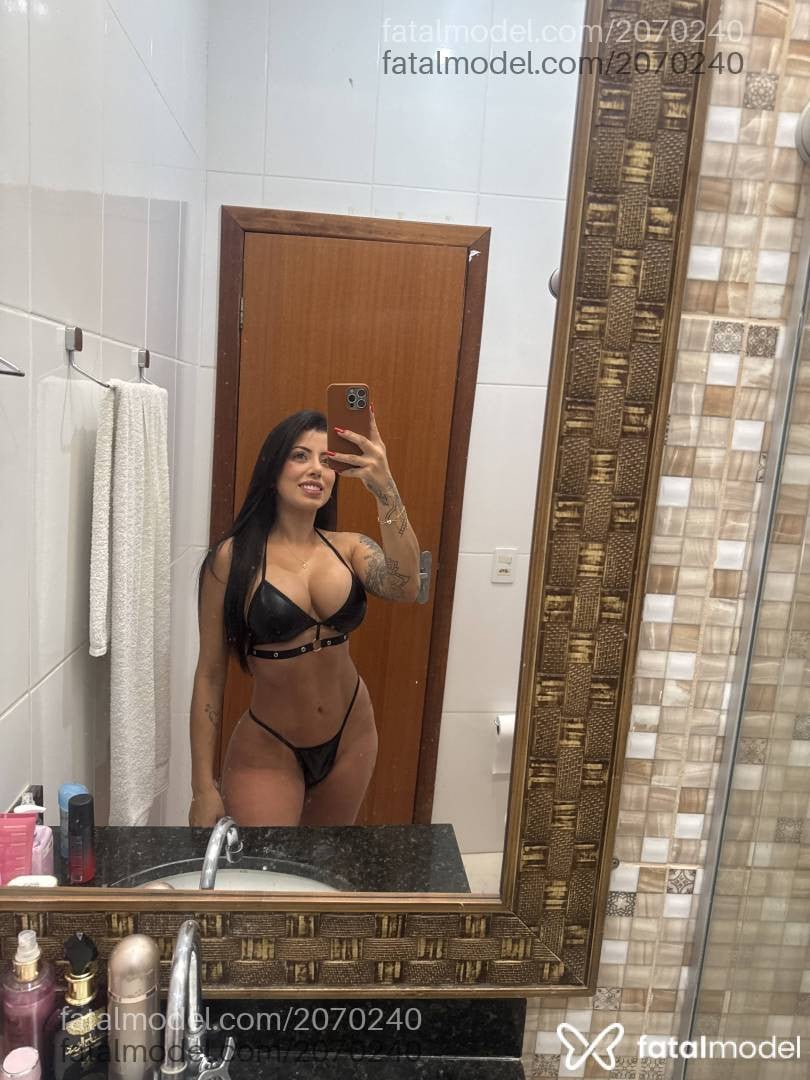 Acompanhante mulher morena (o) de olhos verdes em Rondonópolis - Agatha Ferraz