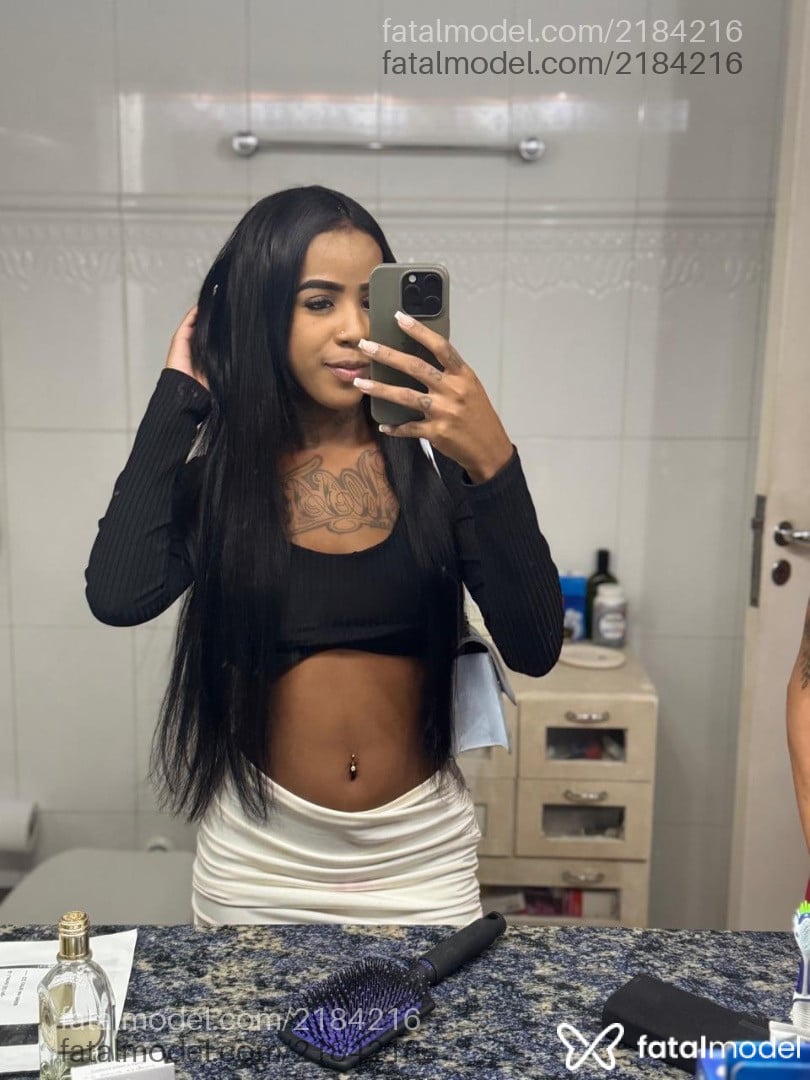 Acompanhante mulher morena (o) de olhos castanhos em Rio de Janeiro - Lara Pyetra