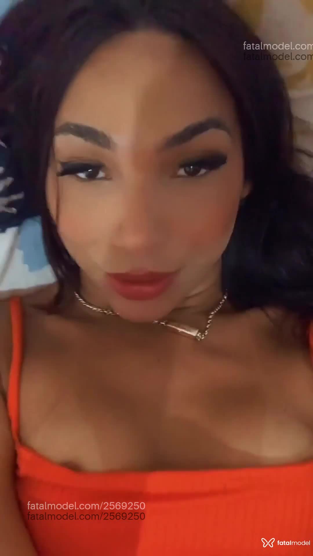 Acompanhante mulher trans morena (o) de olhos castanhos em Fortaleza - Flor