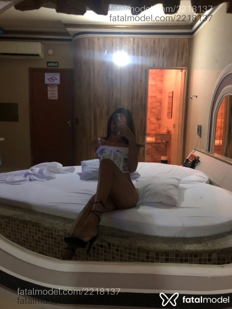 Acompanhante mulher trans morena (o) de olhos castanhos em Presidente Prudente - Vick Bianchini